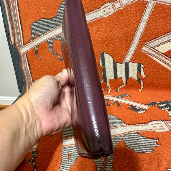 CHRISTIAN DIOR ❤️🌟PATENT LEATHER ZIPPY WALLET⭐️ - Picture 4 of 8